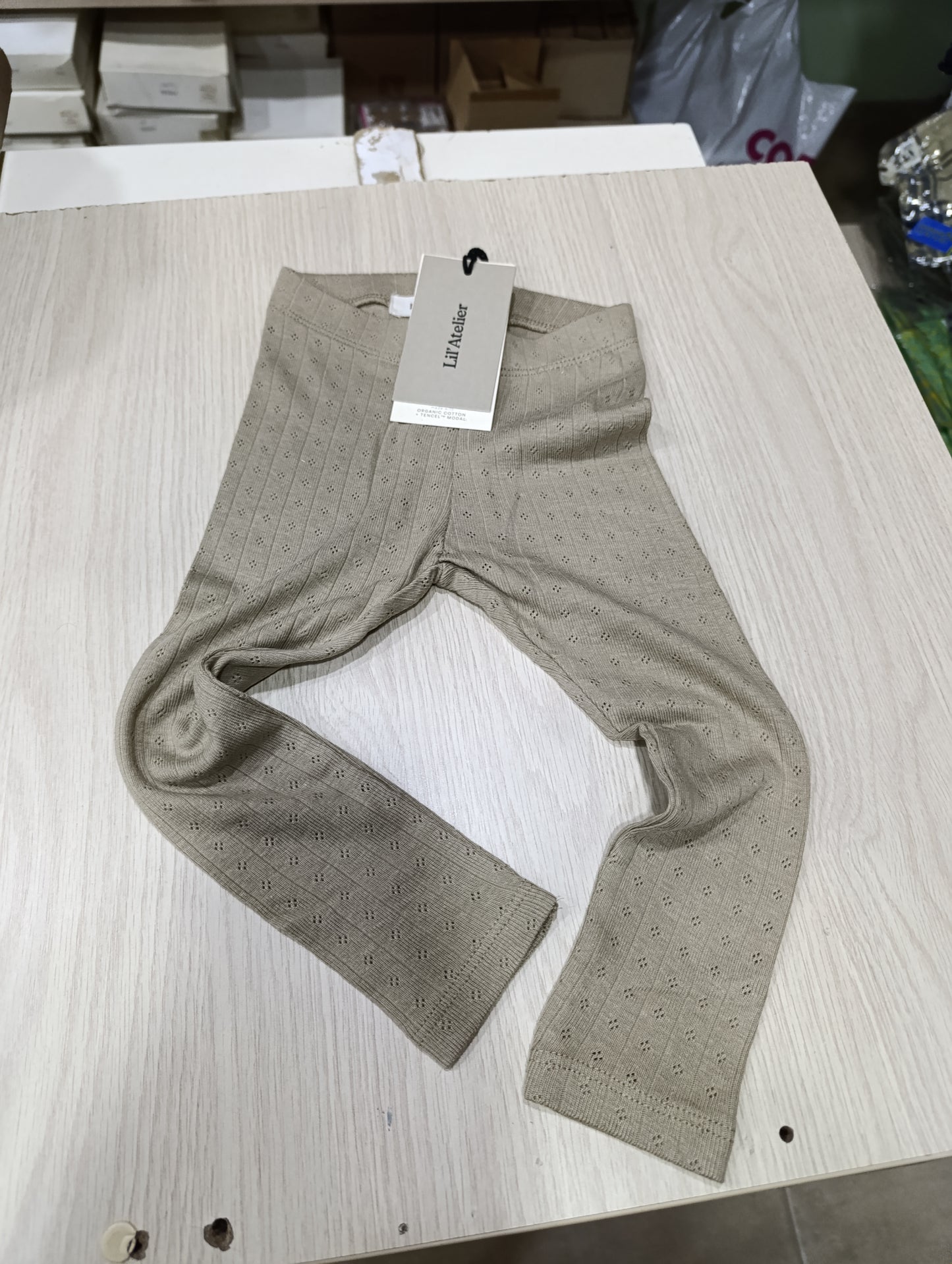 Pantaloni tuta bimbi in cotone a 3 euro