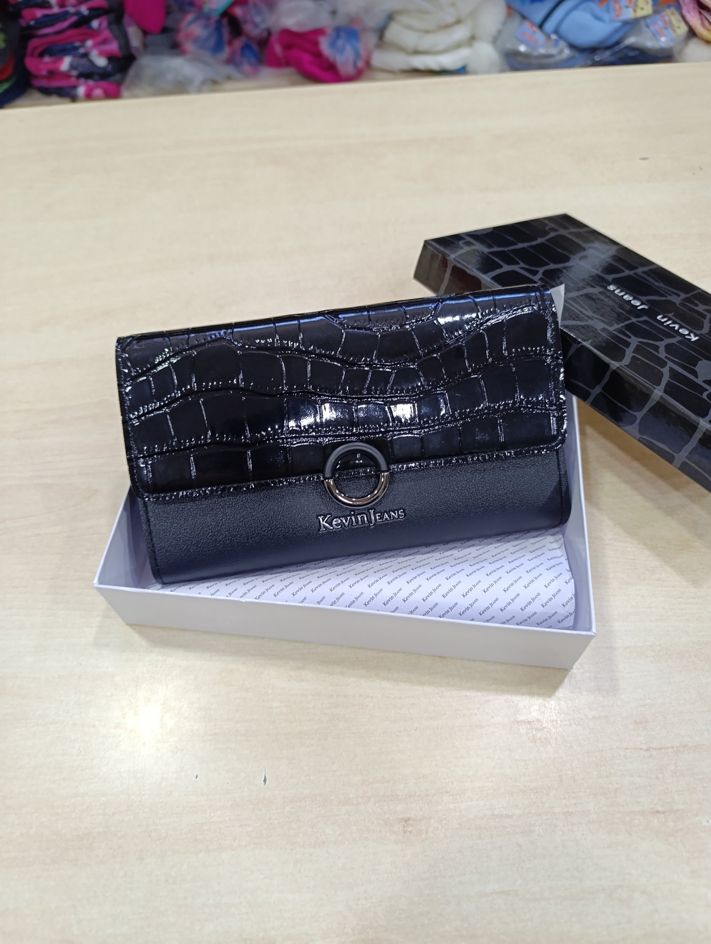 Portafoglio donna a 4 euro