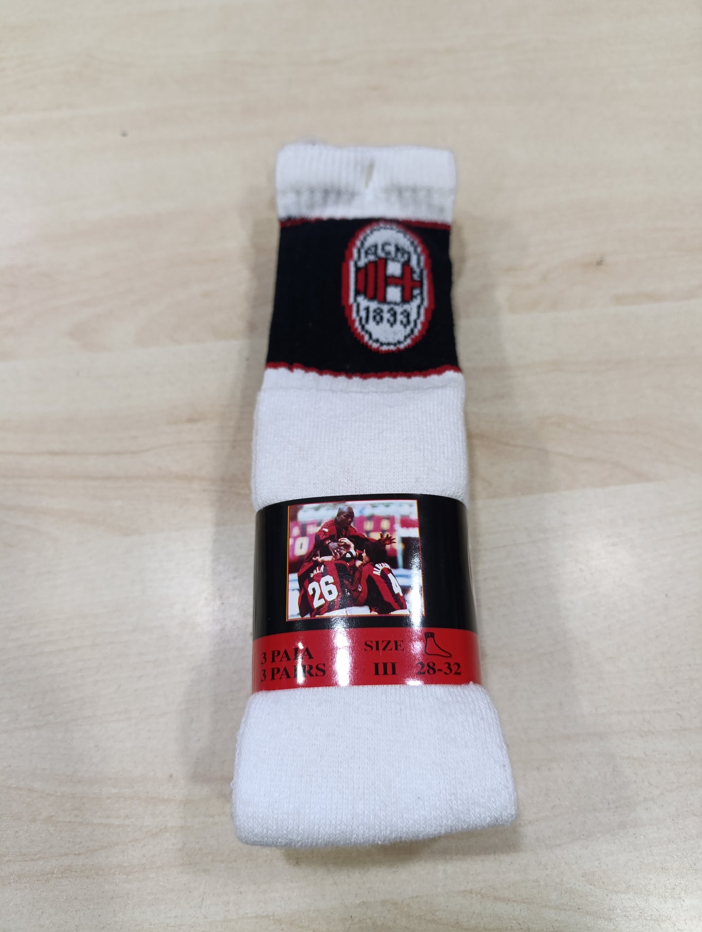 Tris calzini Milan a 2 euro a tris