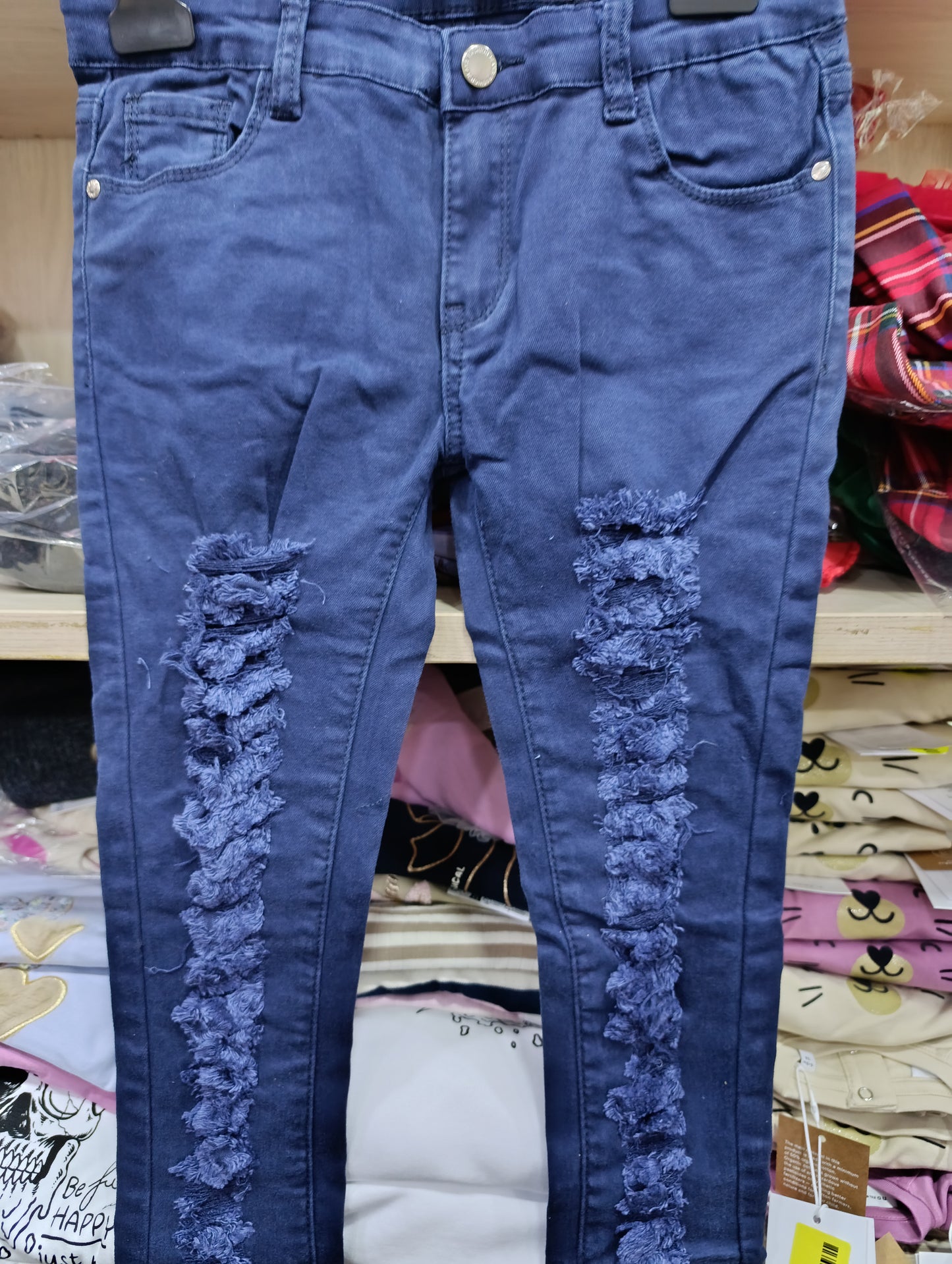 Jeans bimba colore rosso  o blu a 3 euro