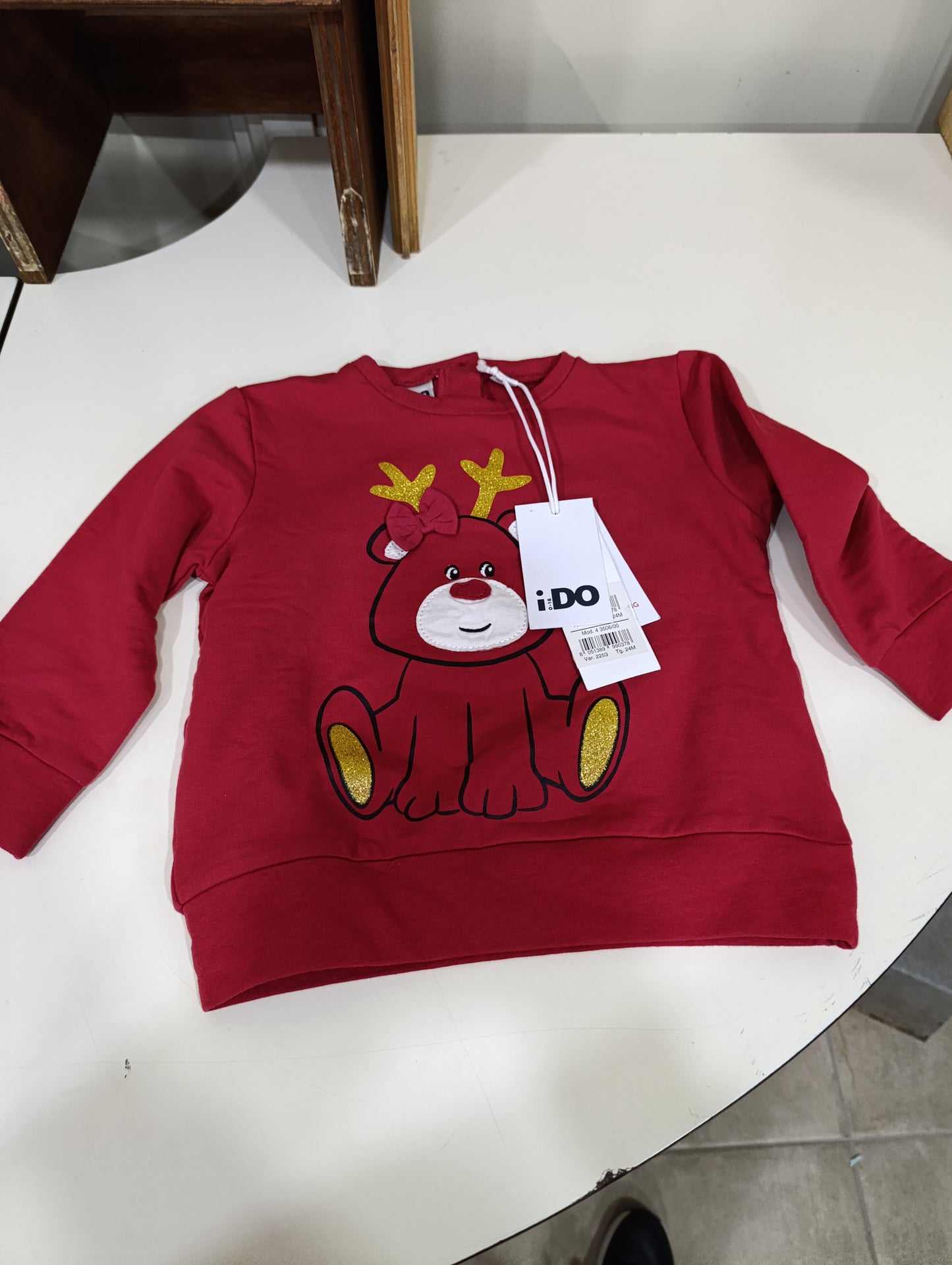 Felpe e magliette natalizie a 4 euro