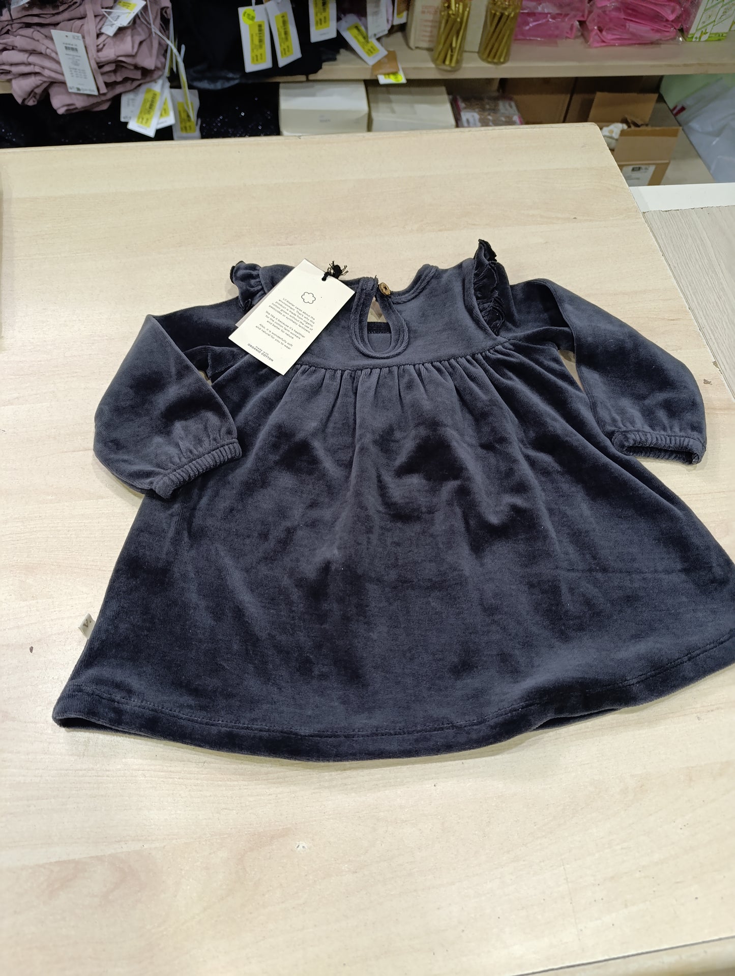 Vestitino neonata a 5 euro in velluto nero