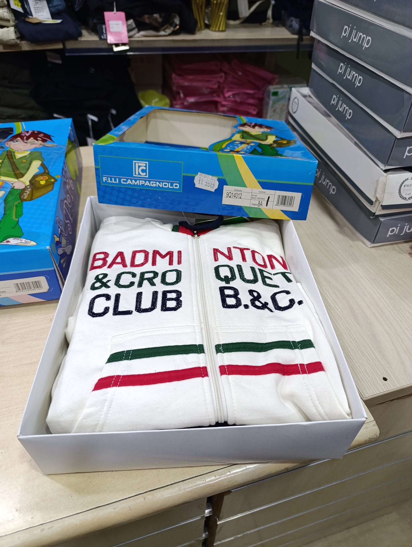 Tute bimbi firmate  a 6 euro