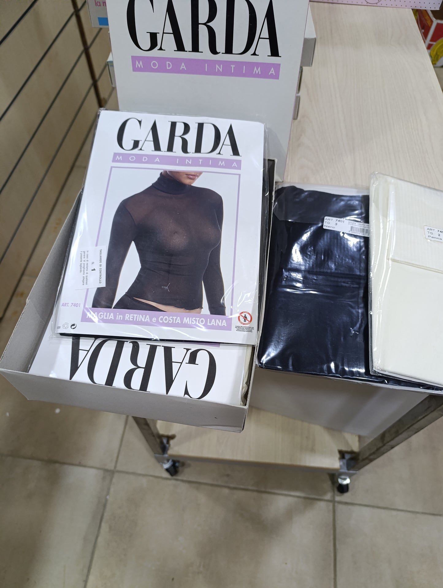 Offerta magliette e canotte intime donna a 2,50