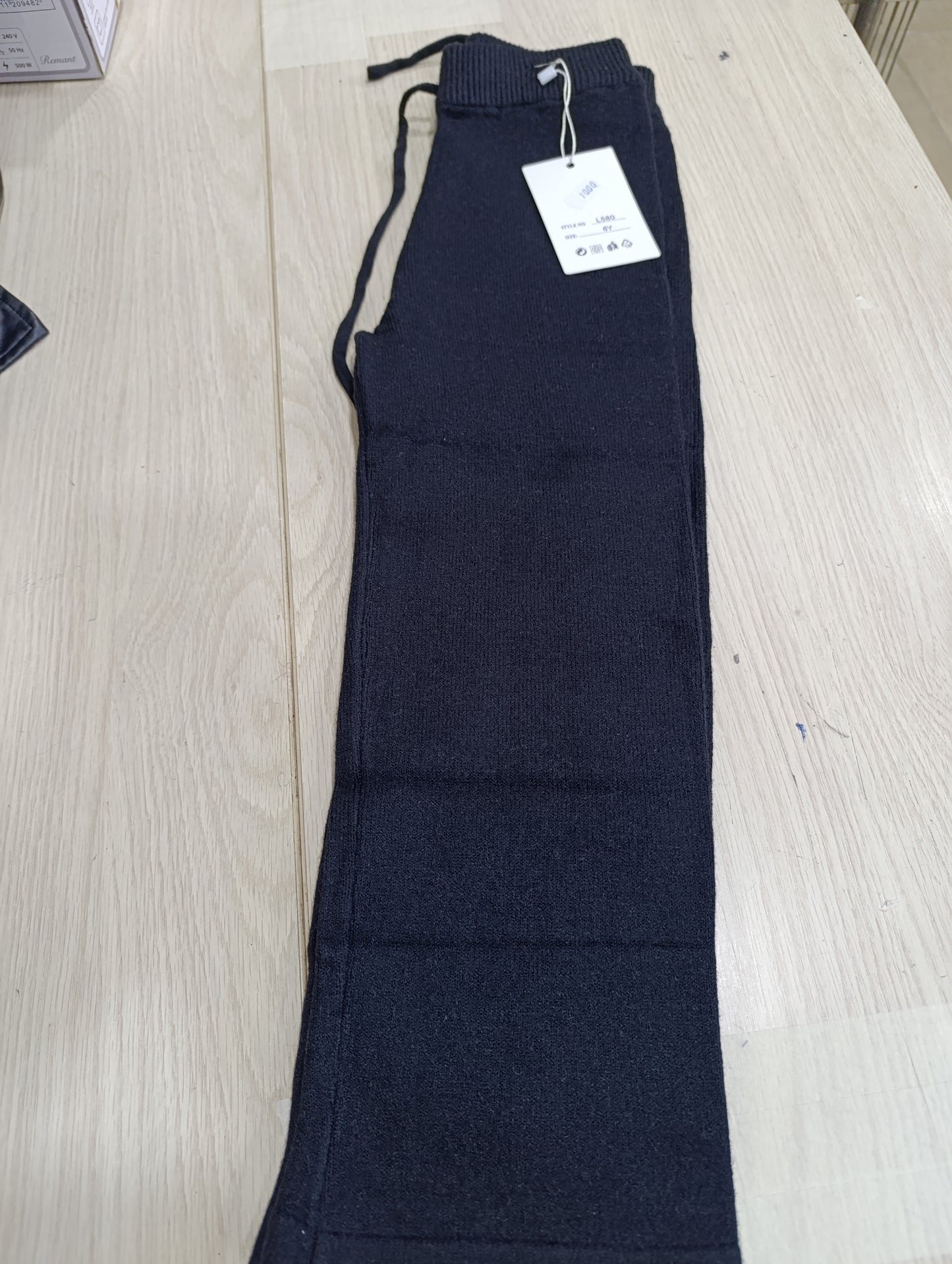 Offerta pantalone e pantalone  tuta bimbi a 2,70