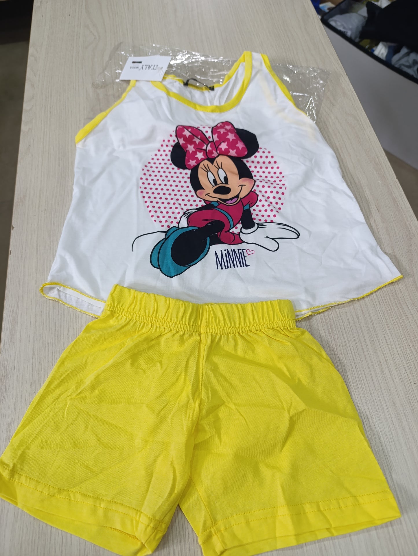 Completi e vestitini Disney a 4,50