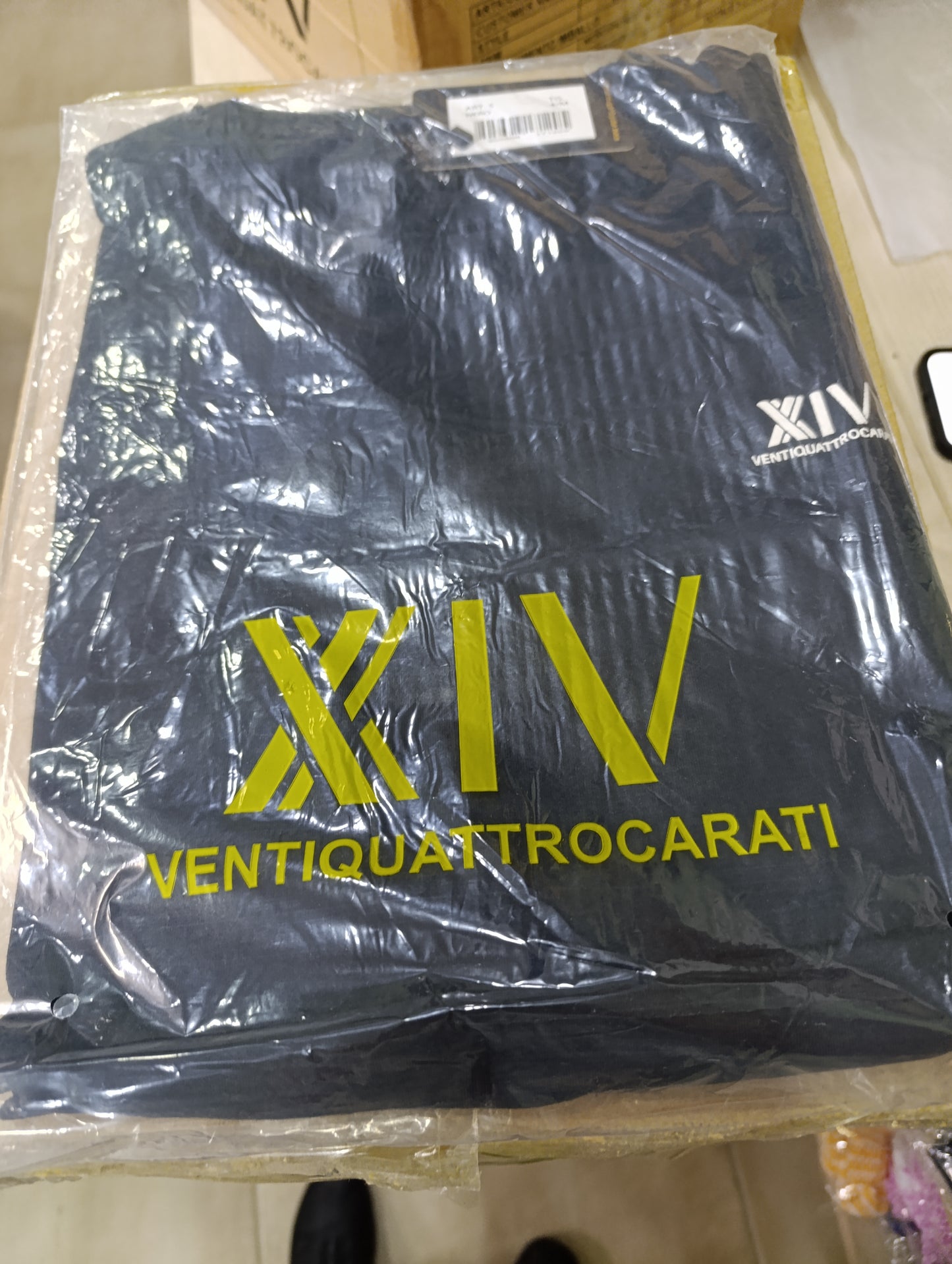Completi uomo a 4,50 prodotto italiano