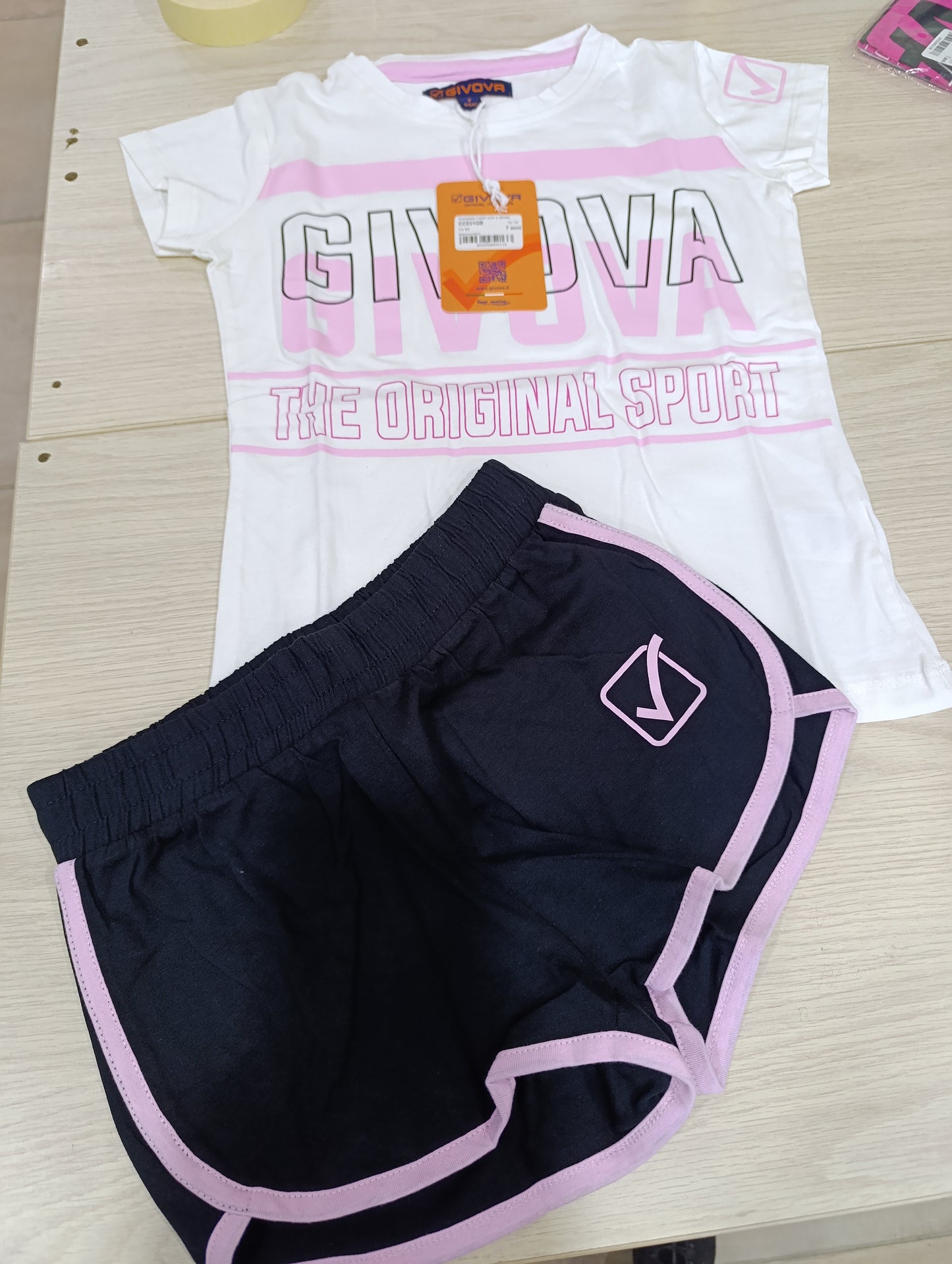 Completi bimbi Givova a 5 euro