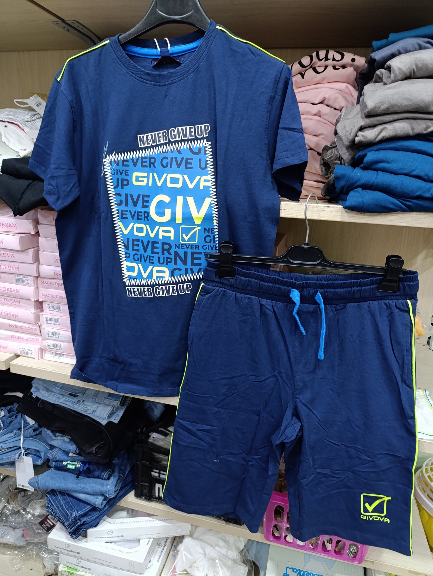 Completi bimbi Givova a 5 euro