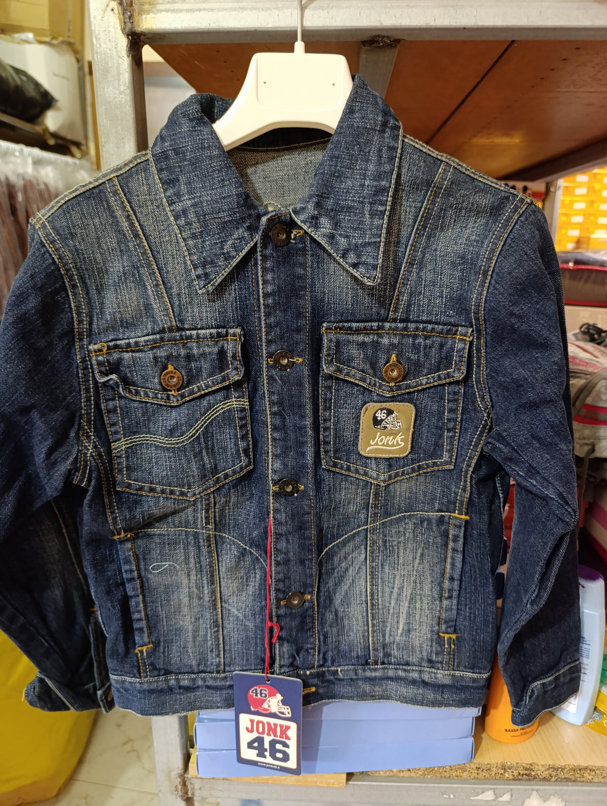 Giubbini di jeans bambini a 4 euro