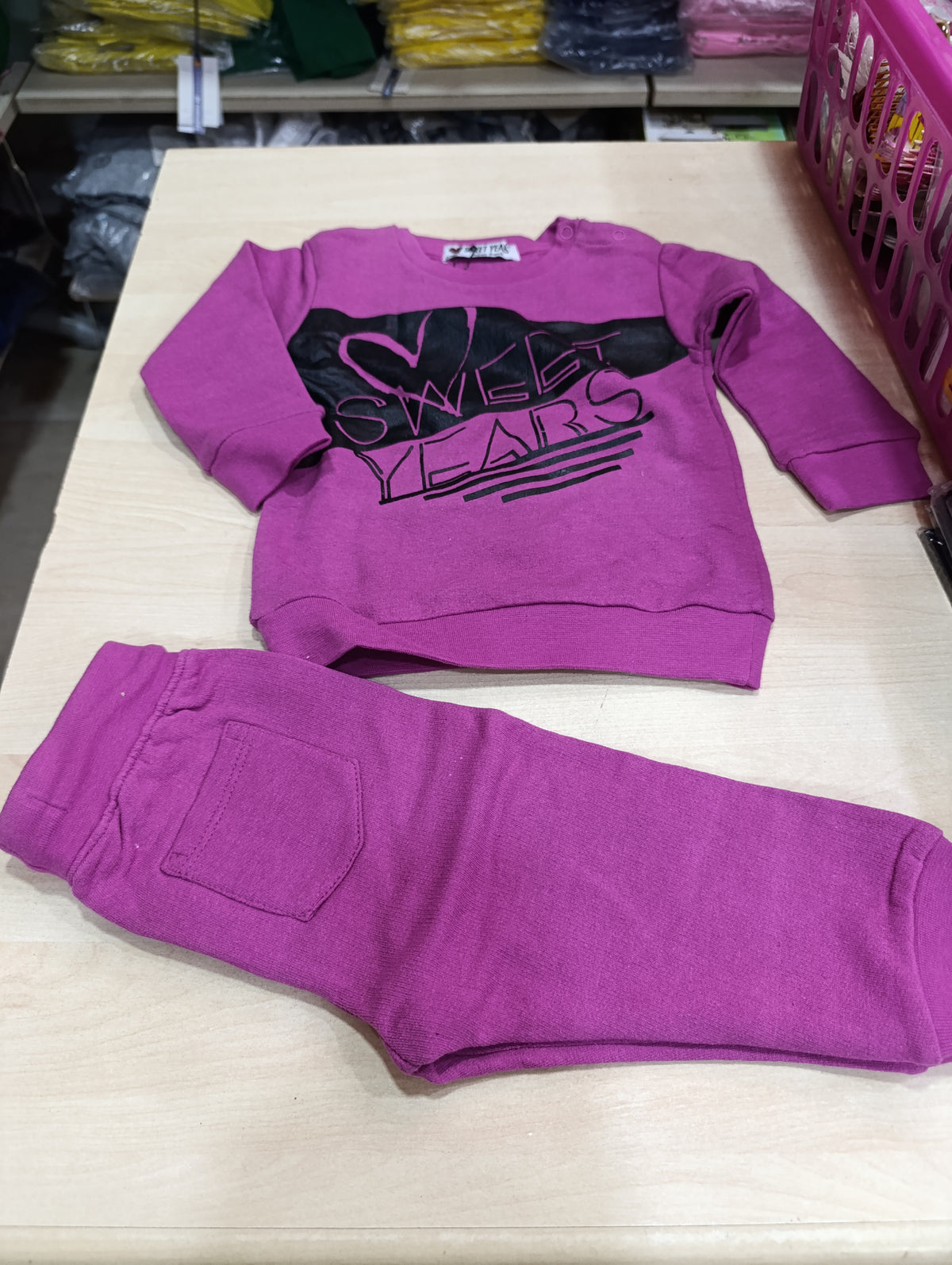 Tute neonati a 4 euro
